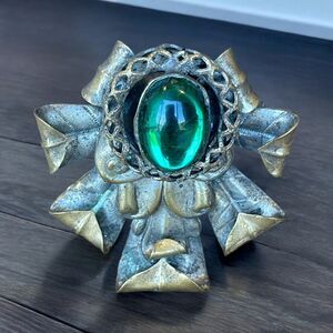 Vintage Emerald Green Glass Cabochon Brooch Pin Antiqued Bronze Tone